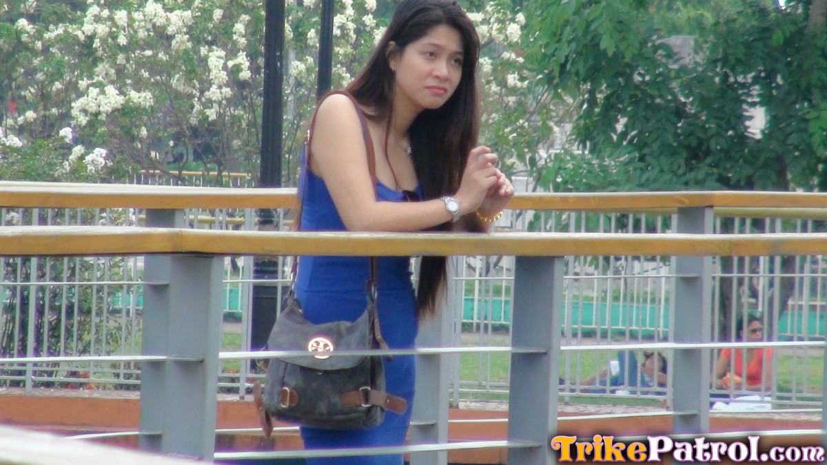 Young Filipina girl Sheree pleasures a foreigner